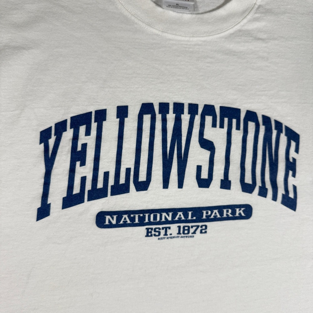 Vintage Yellowstone Spell-Out T Shirt Size XL Nature National Parks Outdoors - Picture 2 of 6